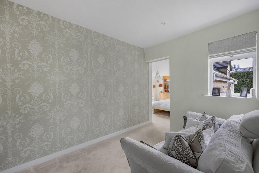 Bed1 (Dressing Room)