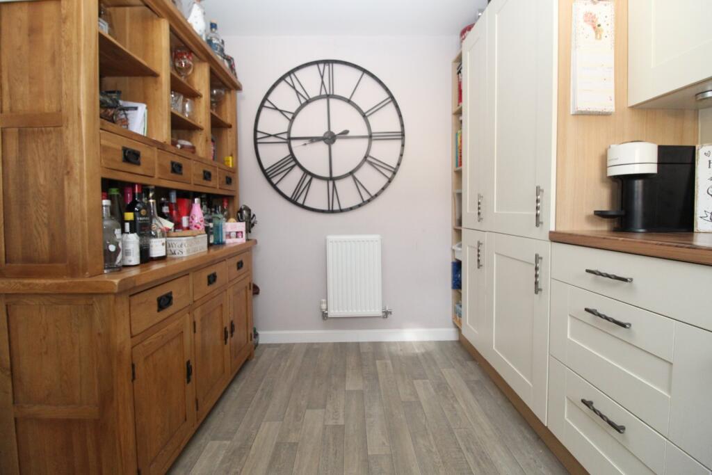 Kitchen/Breakfast Rm
