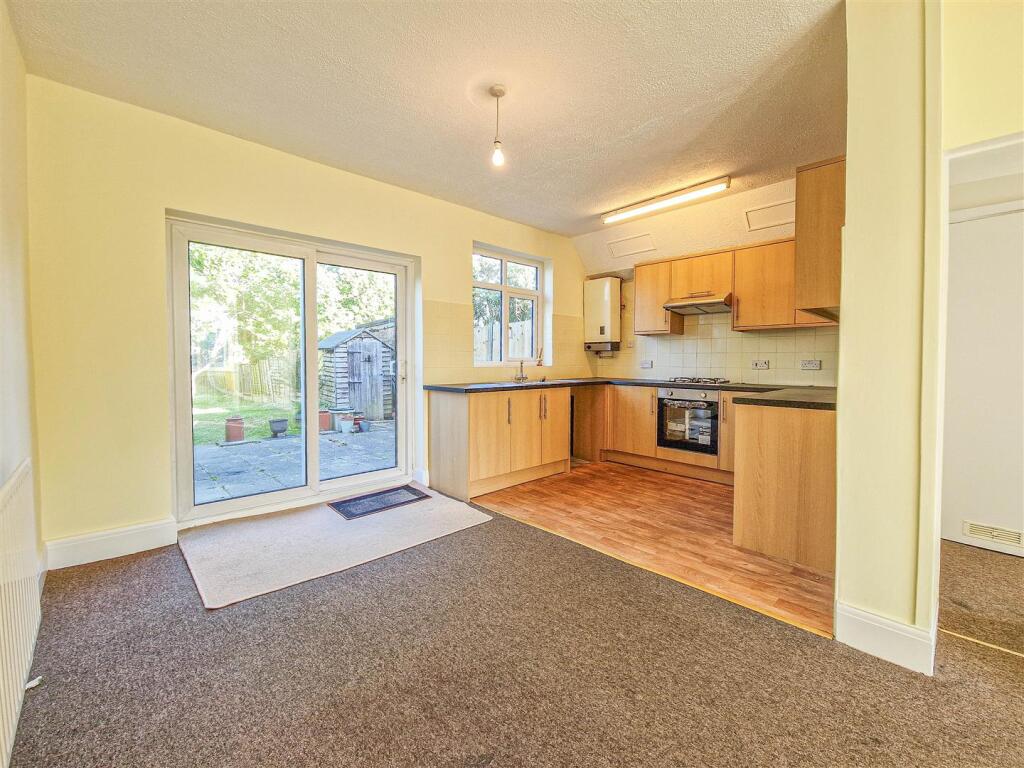 Kitchen/dining area