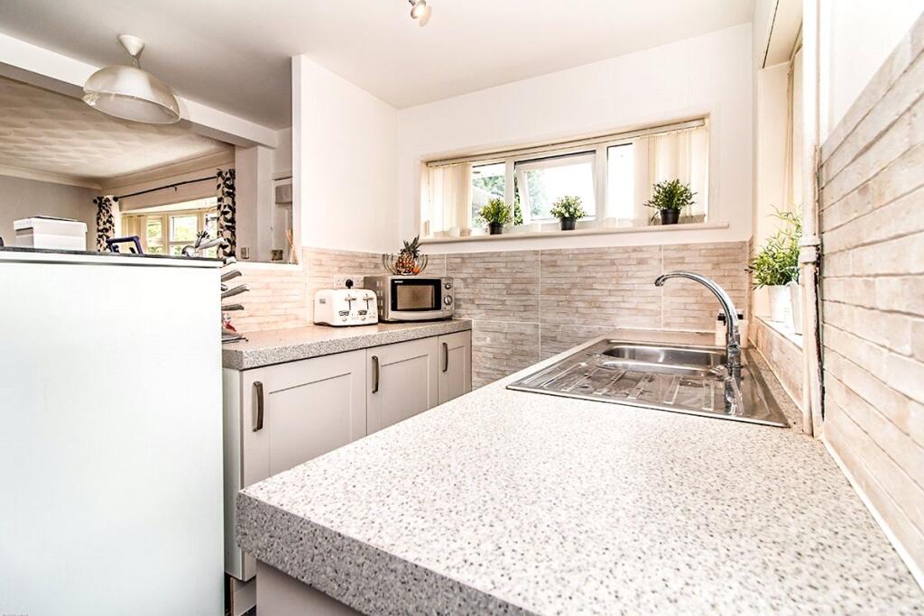 Kitchen/Breakfast Ro