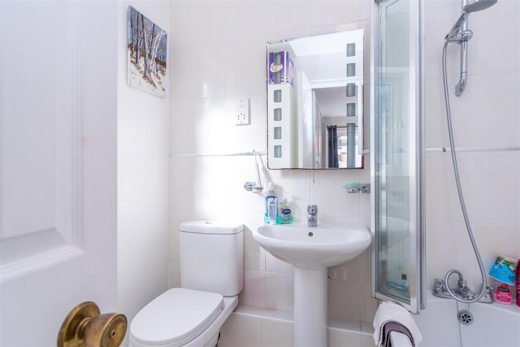 Master Ensuite