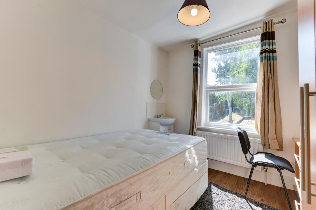 29 Hollingbury Road Bedroom 2