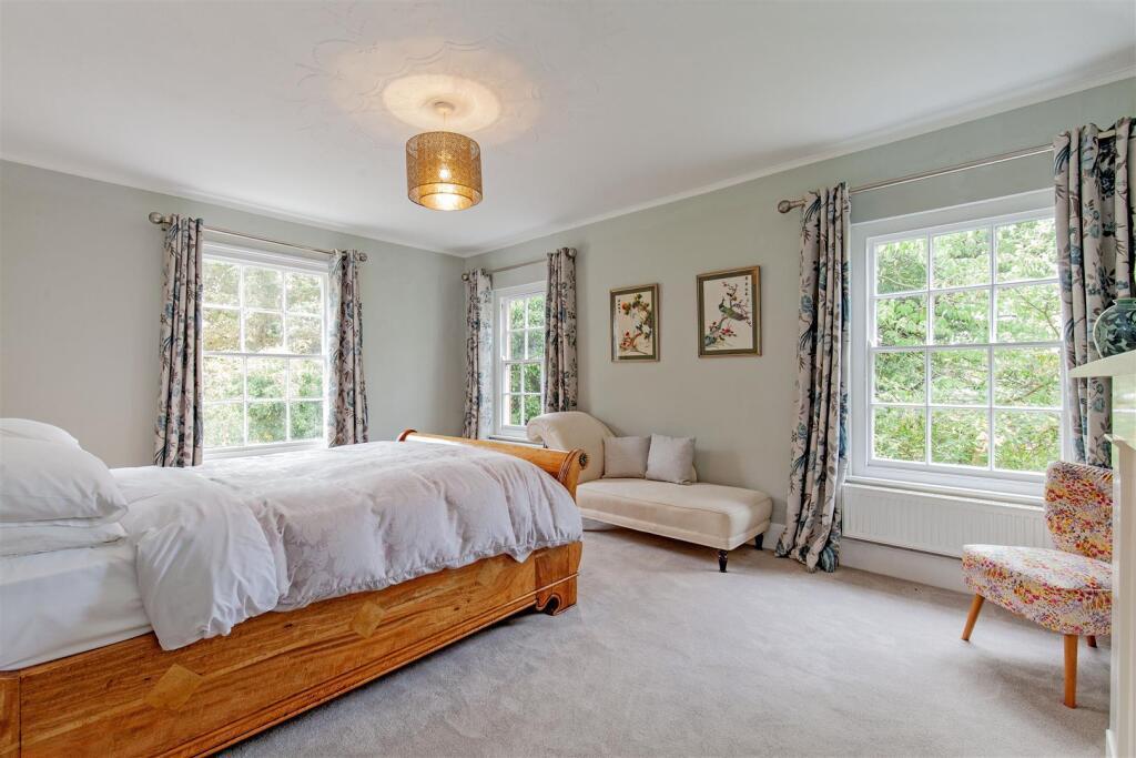 Principal Bedroom -1.jpg
