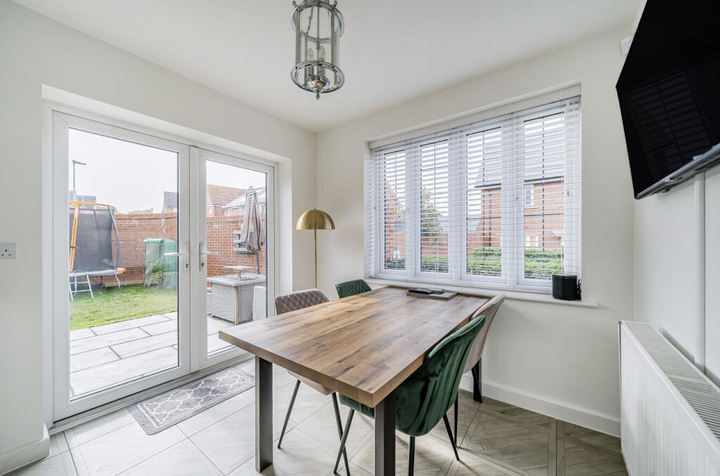 1348324-10-68b867...