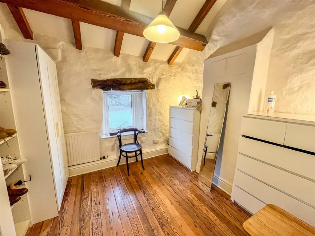 Main Bedroom Dressing Room