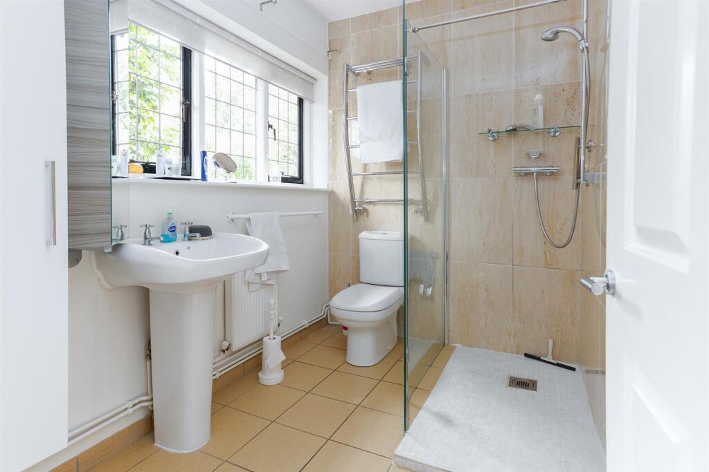 21 Moultrie Road, Rugby