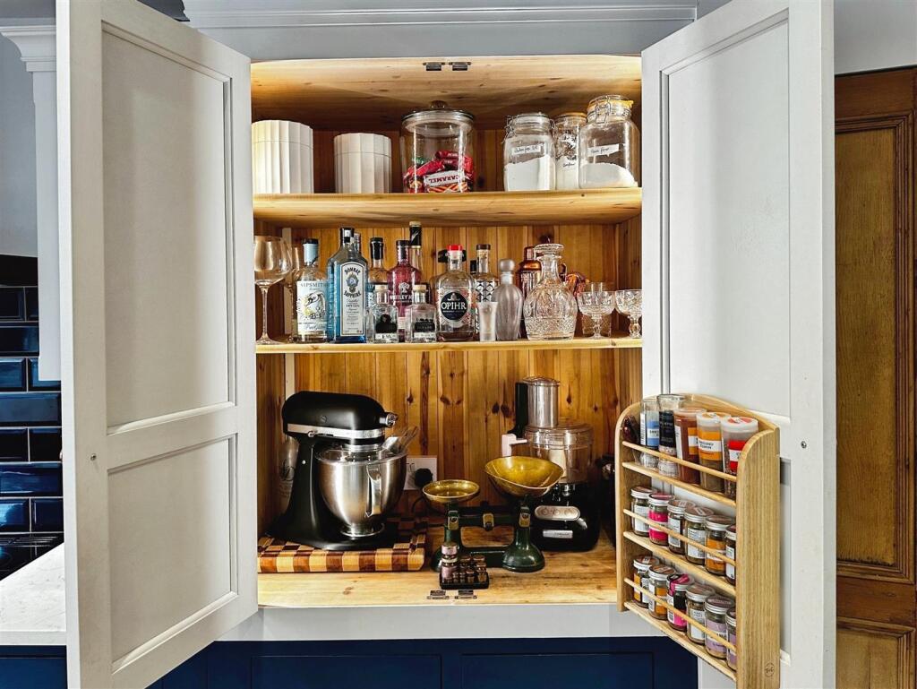 377b6c9a-3-4001-80F9-CE6FB844B0D0-5850-0000033F690