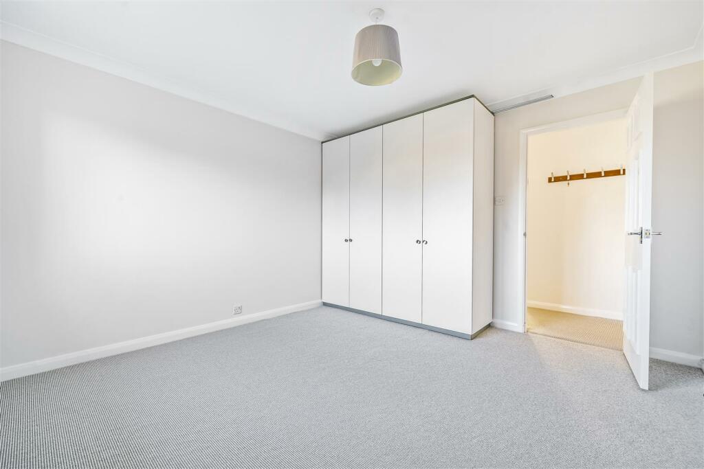 Bedroom 1.jpg