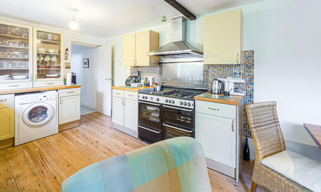 Kitchen/dining ro...