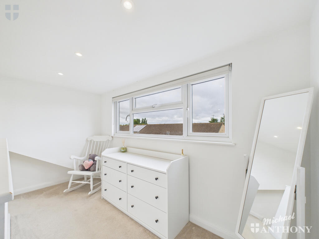 CAM03218G0-PR0703-STILL014