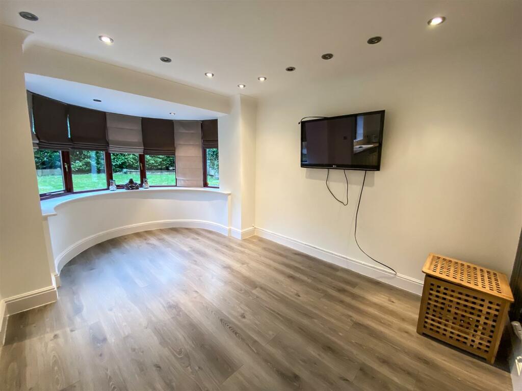 14 Longthorpe Close Littleover-4025.jpg