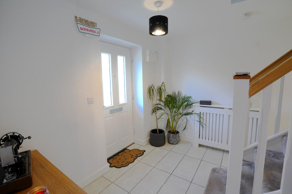 Downstairs Hallway P2.jpeg