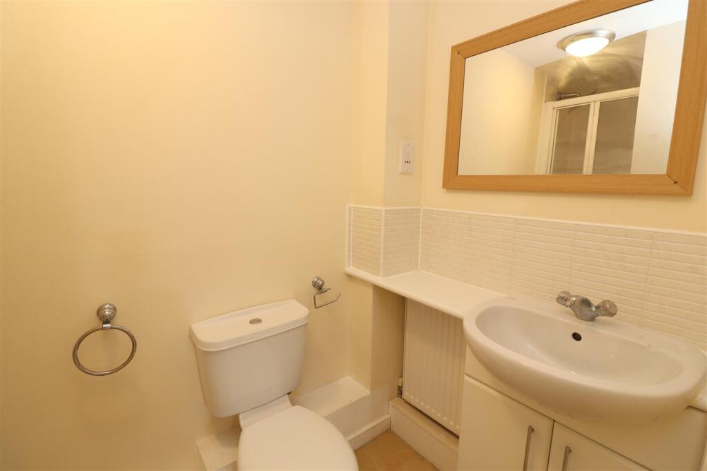 En-suite Shower Room / WC