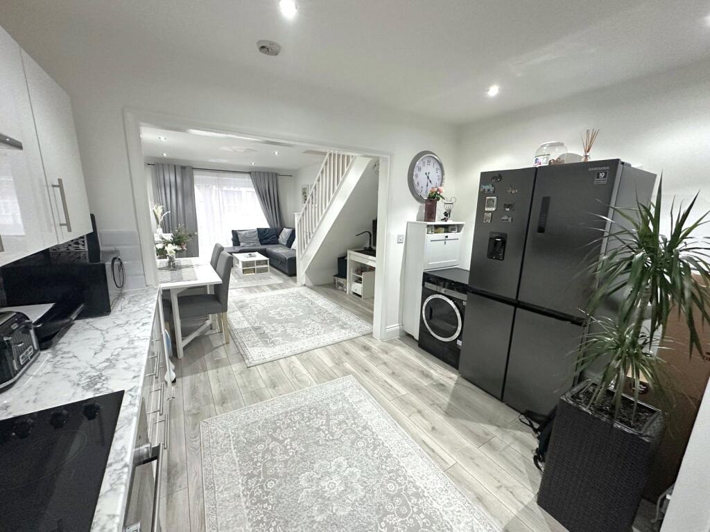 Kitchen (2)