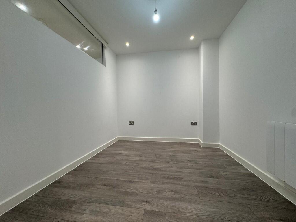 To rent 2 bed in Har