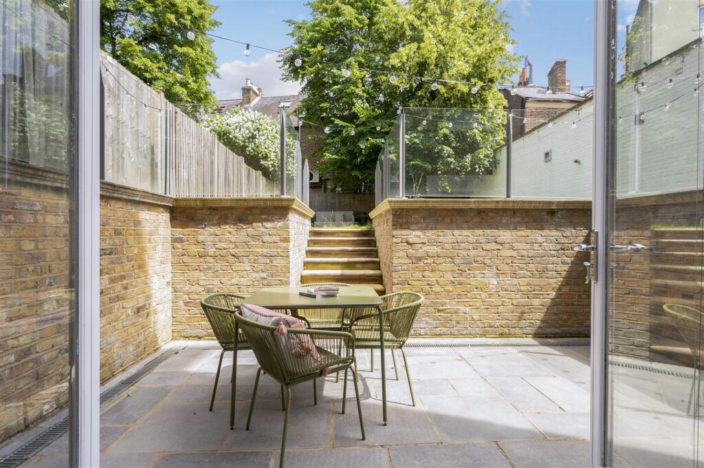 Garden Flat, 29, Homefield Road London4.jpg