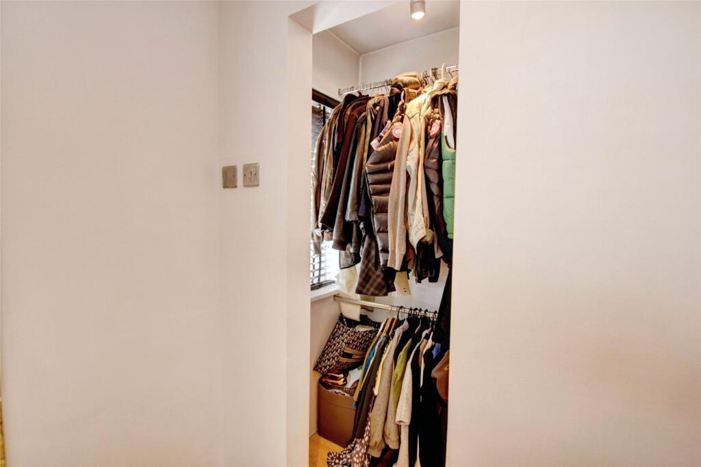 Walk-In Robe