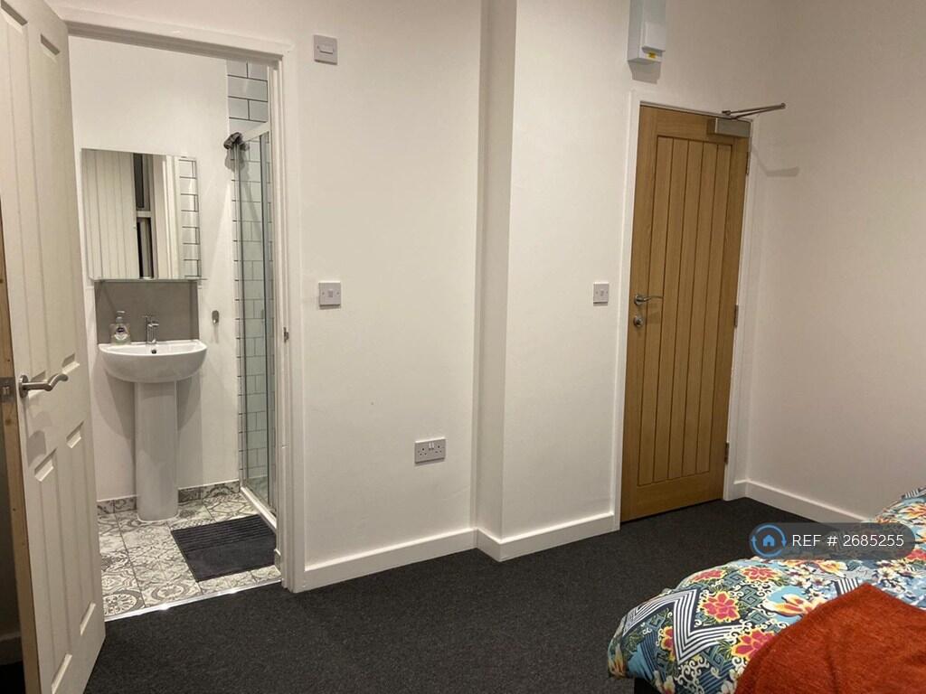 Room 4