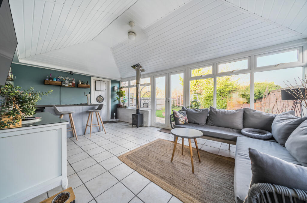 1388775-12-693975...