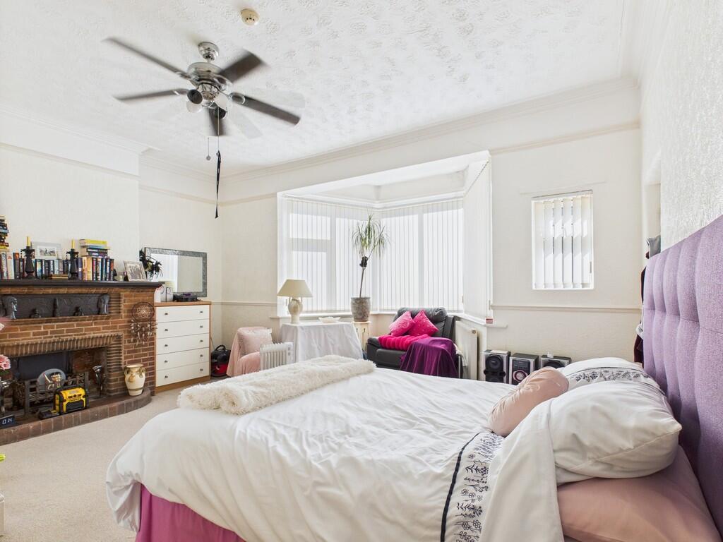 CAM03582G0-PR0121...