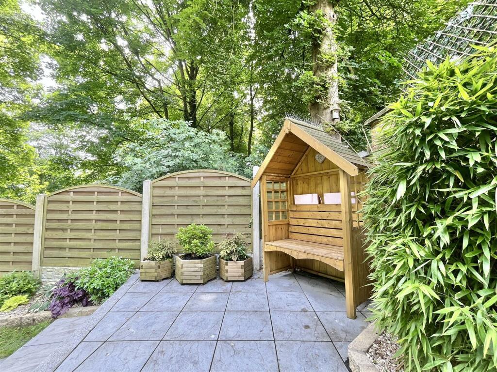 Gardens &amp; Patio Areas