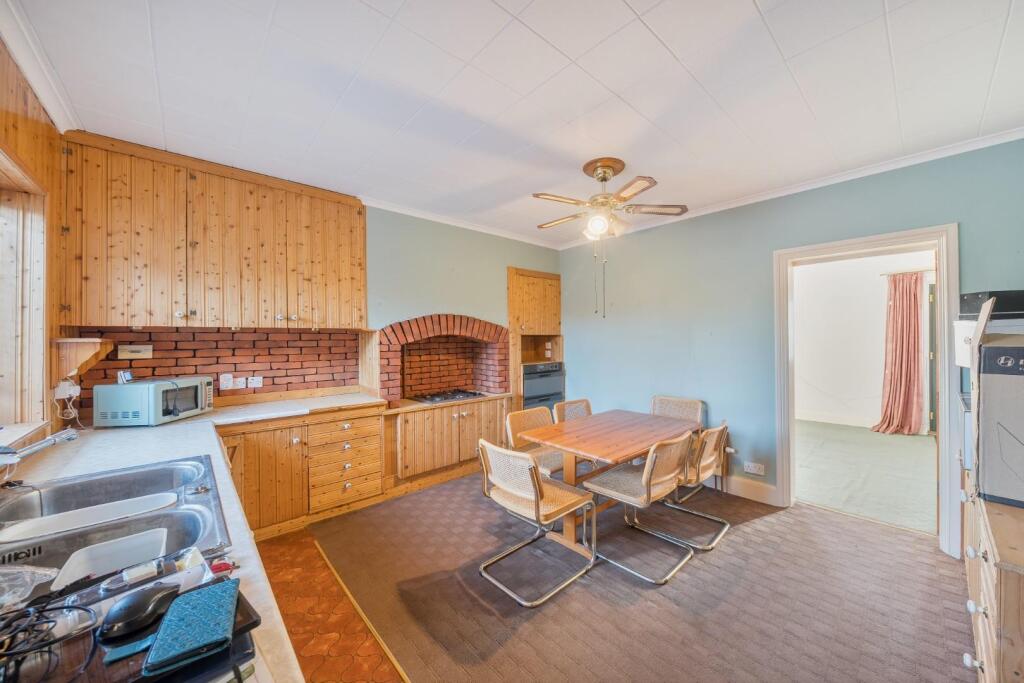 2nd view KITCHEN DINER.jpg