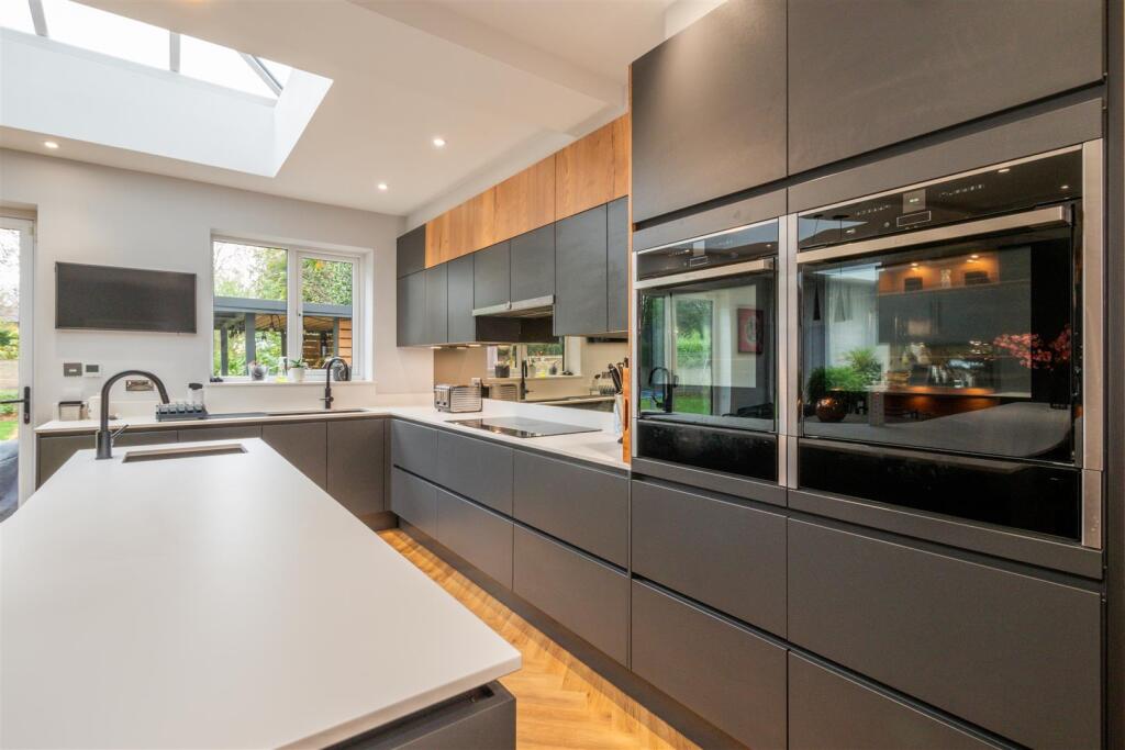 Breakfast Kitchen Aspect 6