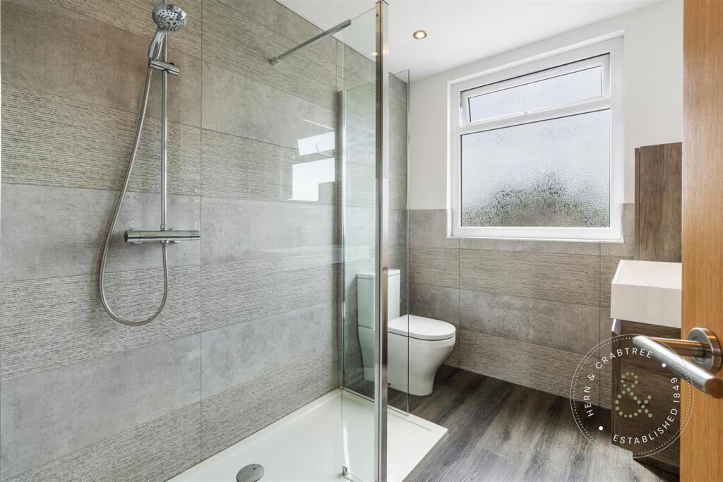 St Asaph Close, HernCrabtree (33).jpg