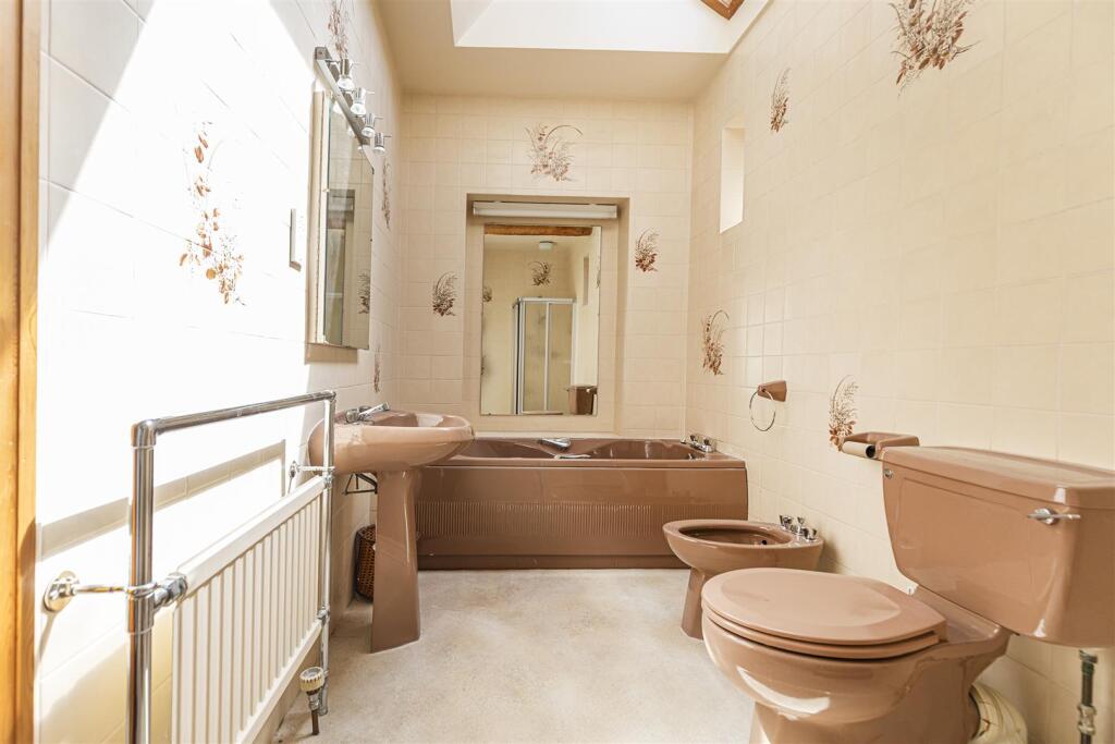 Bramleys Estate Agents - Toothill Lane - Brighouse