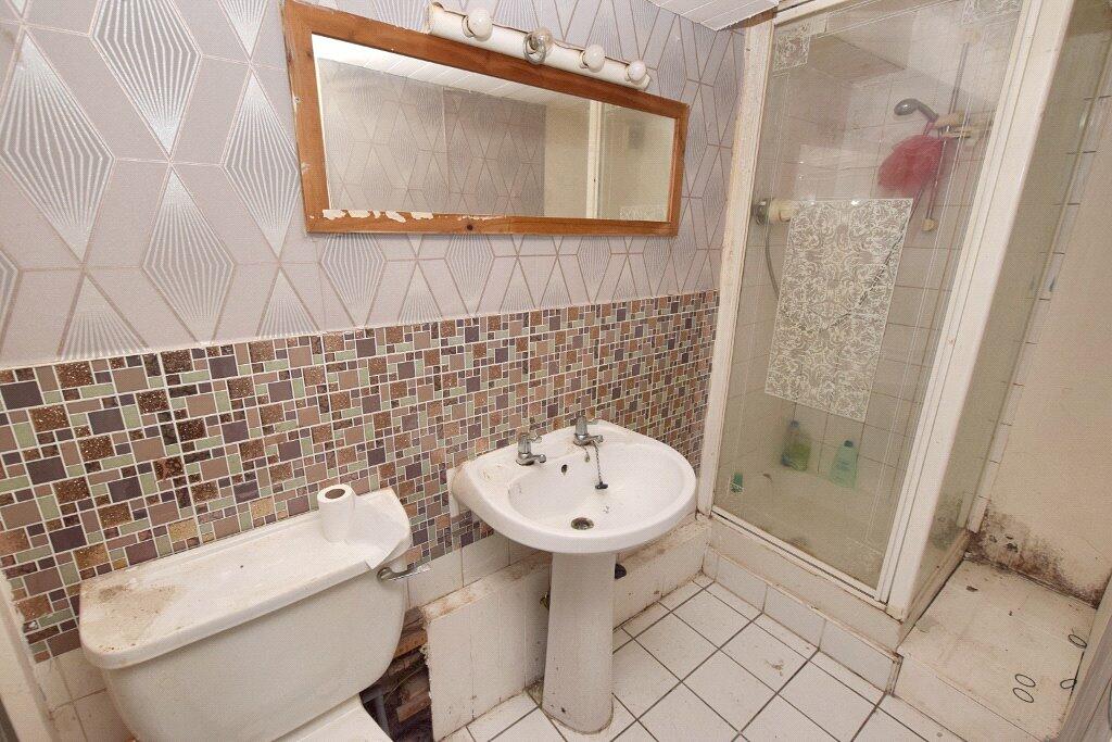 Basement Shower Room
