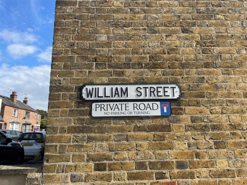 Streetsign.jpg