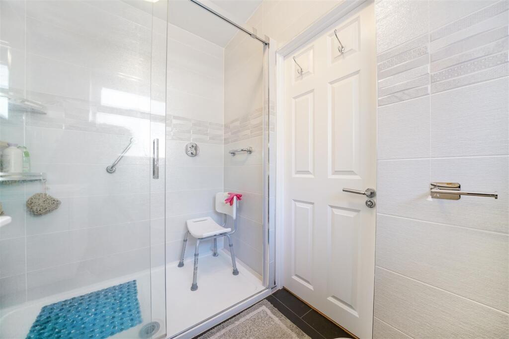 15 Morley Crescent - FtvF1uu81Un6jZNt3VHj.jpg