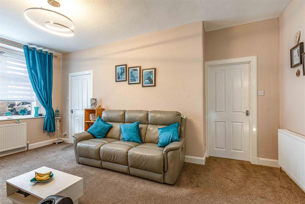 39 Lintburn Street Galashiels Low Res 10.JPG