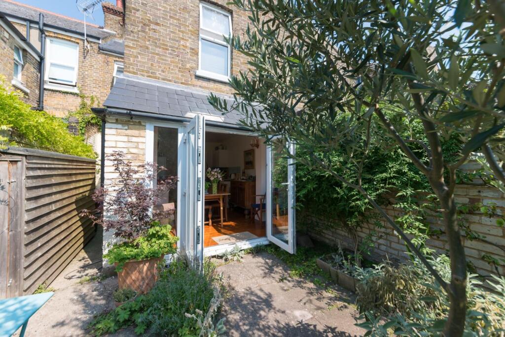 general 15558261_606