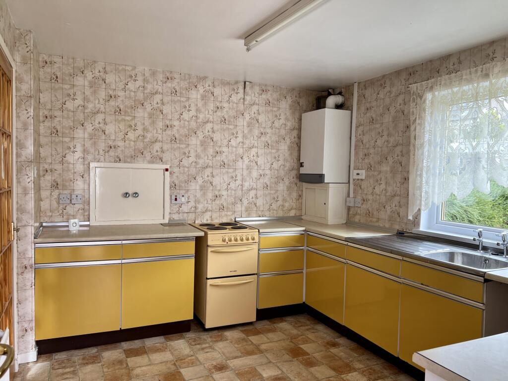 57 Victoria Park, Kirkcudbright - Williamson and H