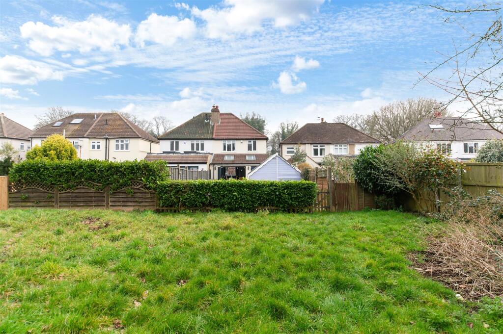 CHIPSTEAD WAY,42- (18).jpg