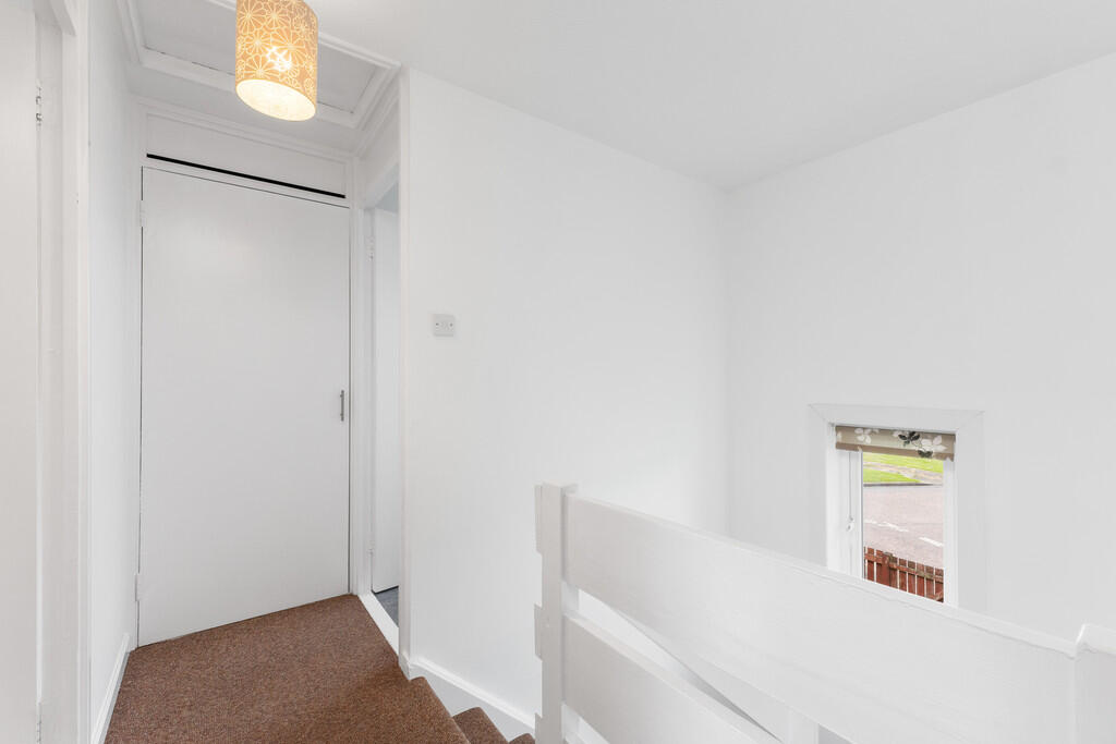 198 Lenzie Avenue...