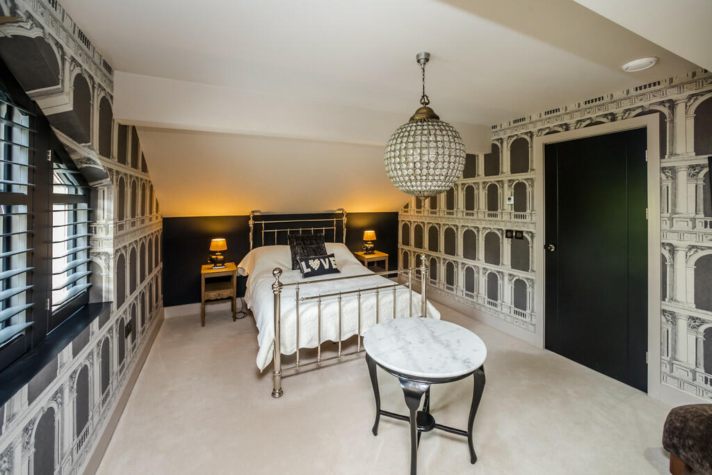 51SHGHudds-240624...