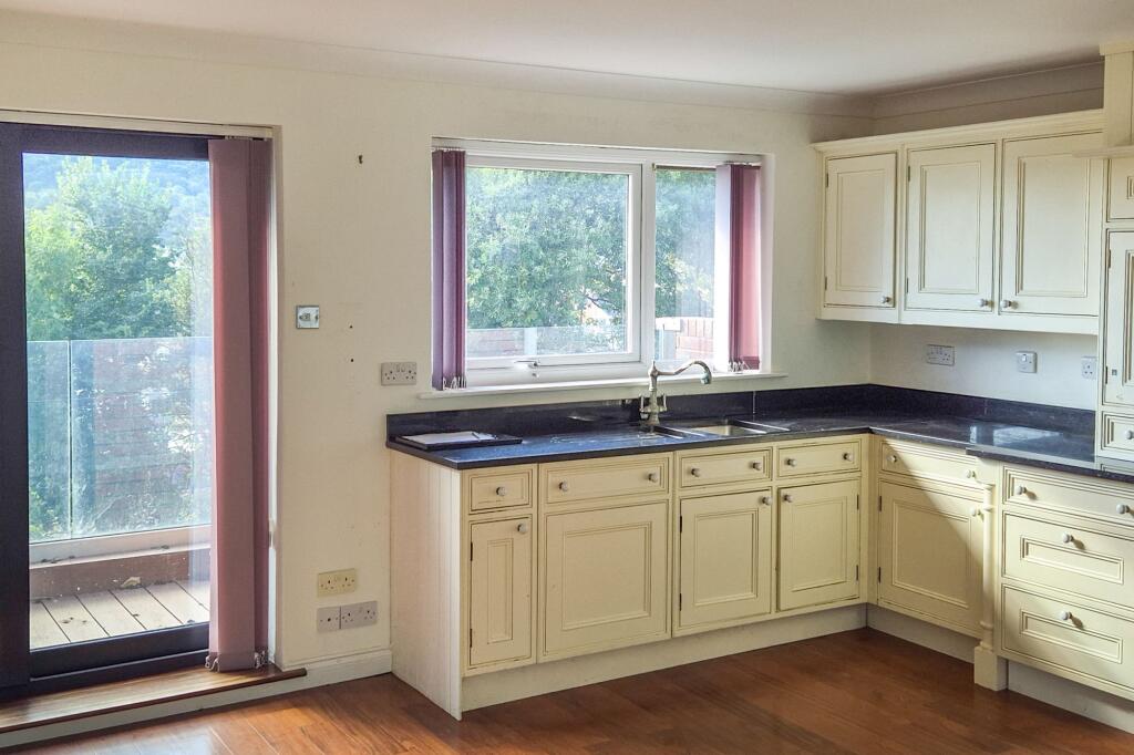 Sunset, Beatlands Road, Sidmouth, EX10 8JH