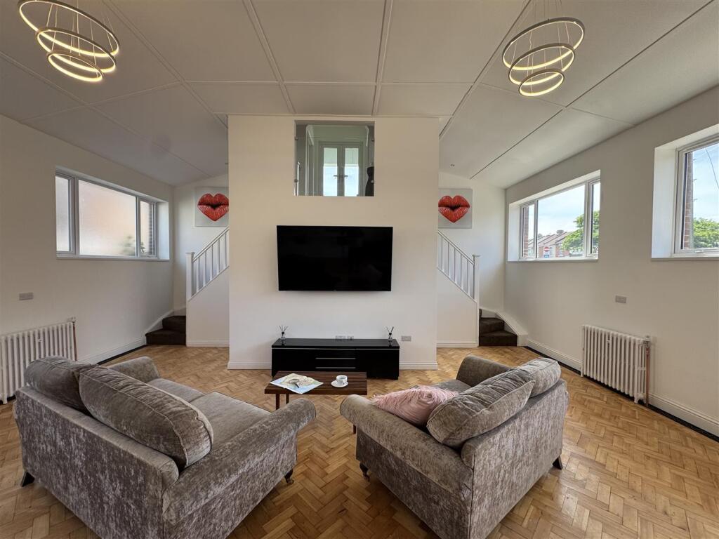 Open plan lounge