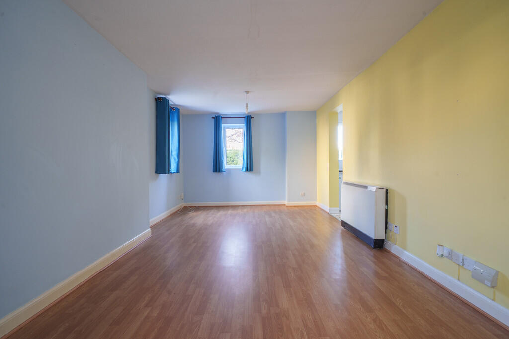 Living Room - Ang...