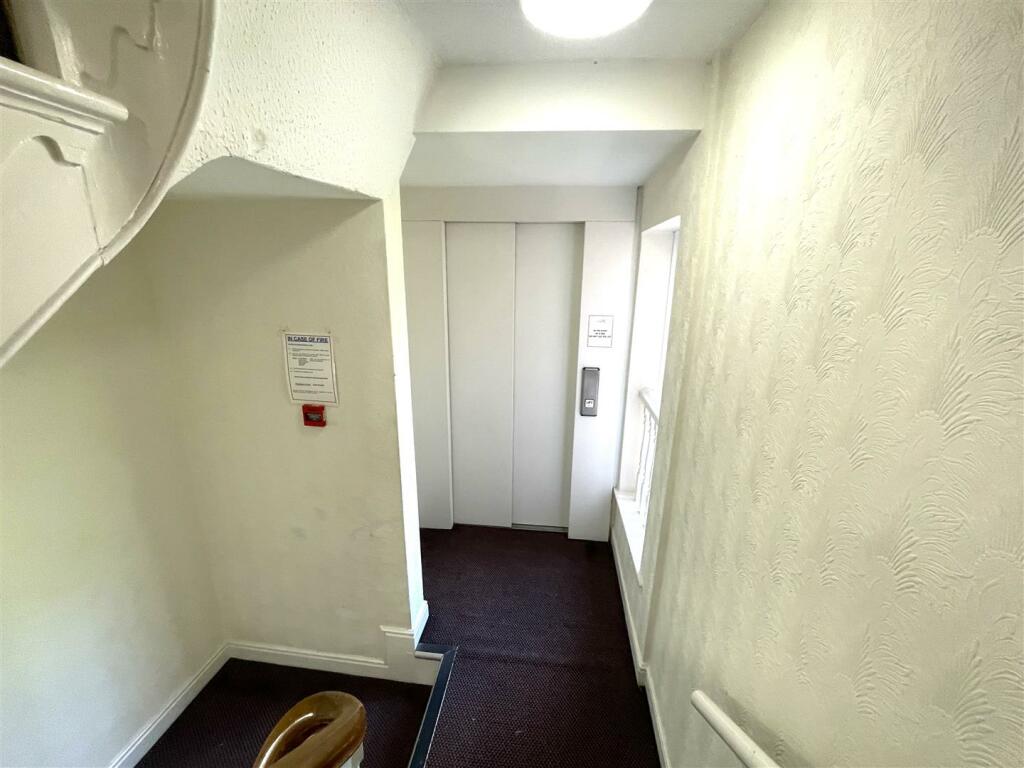 Lift .jpg