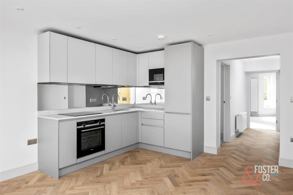 Clarendon Villas, 51, Flat 1_003.jpg