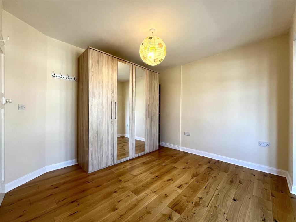 Bedroom 1 Aspect 2