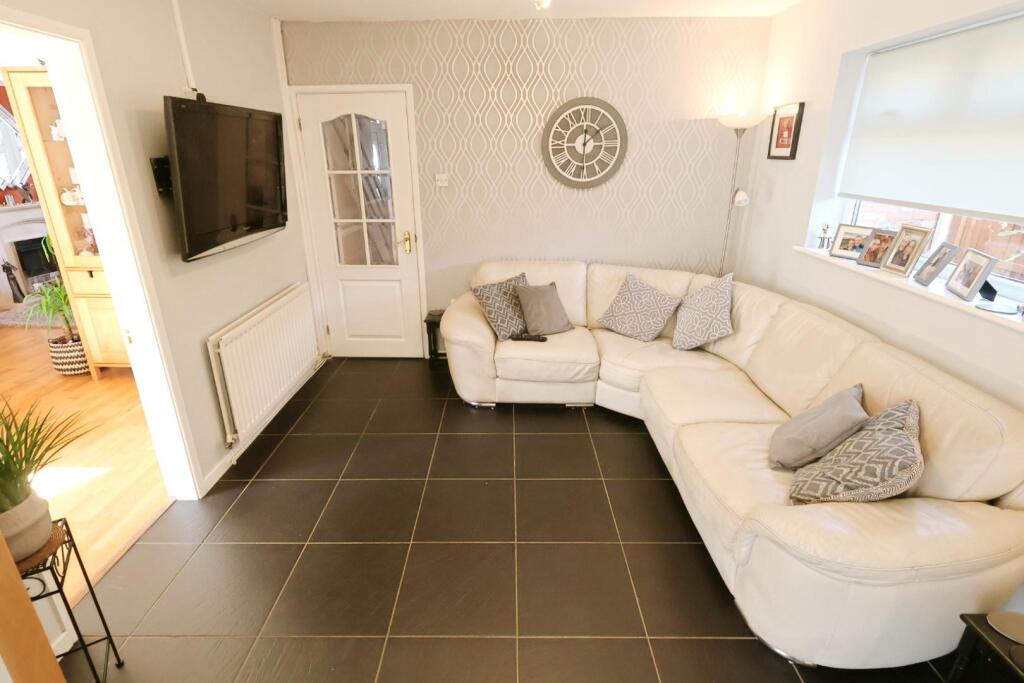 SITTING ROOM