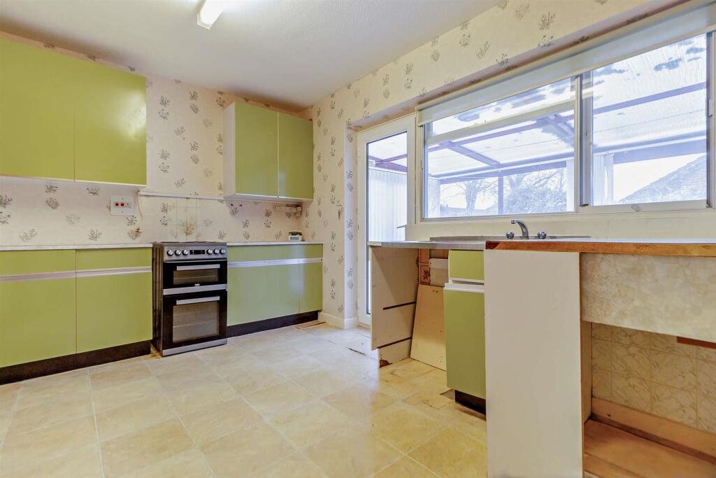 8633512-interior04-800.jpg