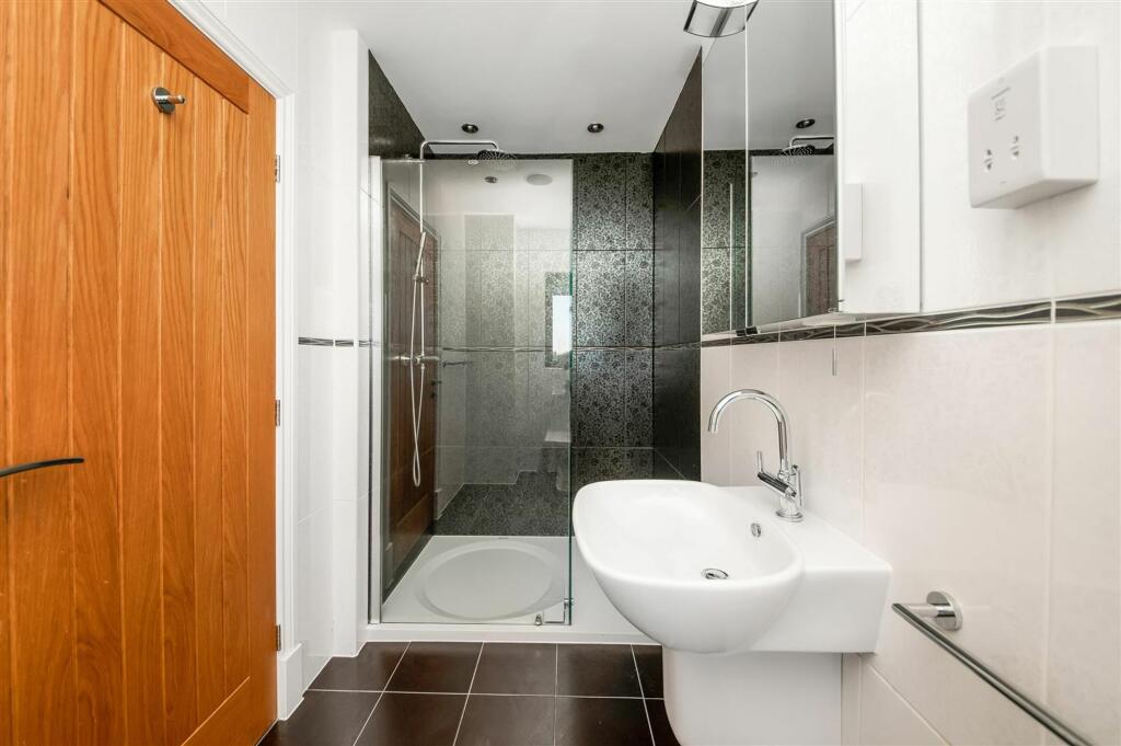 BEDROOM TWO EN-SUITE