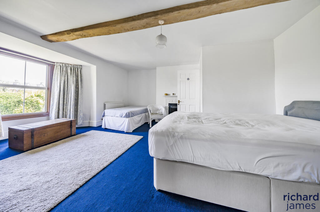 bde2aa3c-c783-4a9...