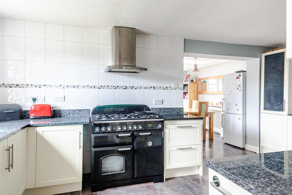 kitchen2