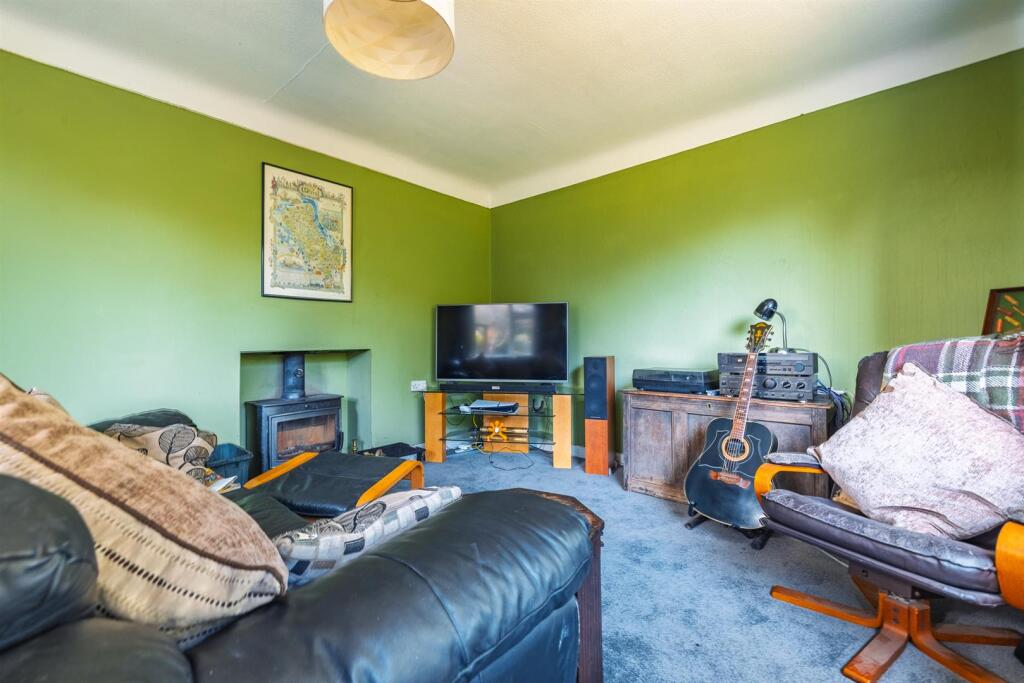 38 Waterford Dr-15.jpg